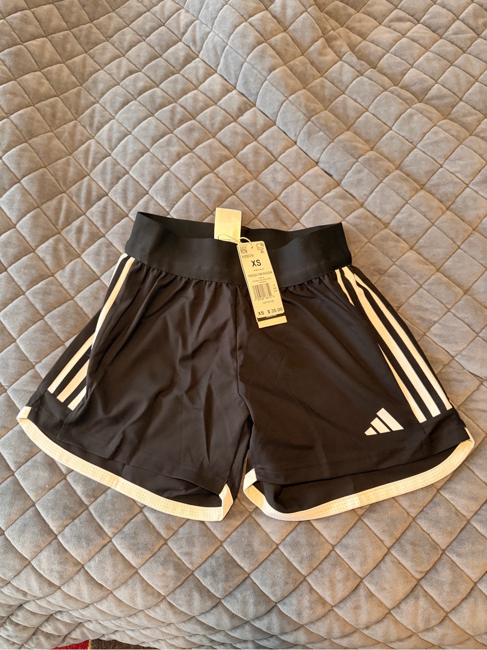 {adidas}